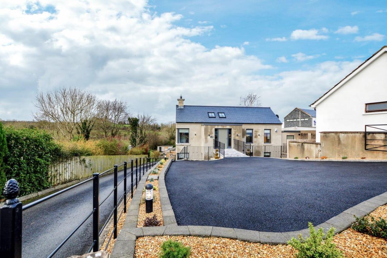 Вилла Mollys Barn Loughgall Экстерьер фото